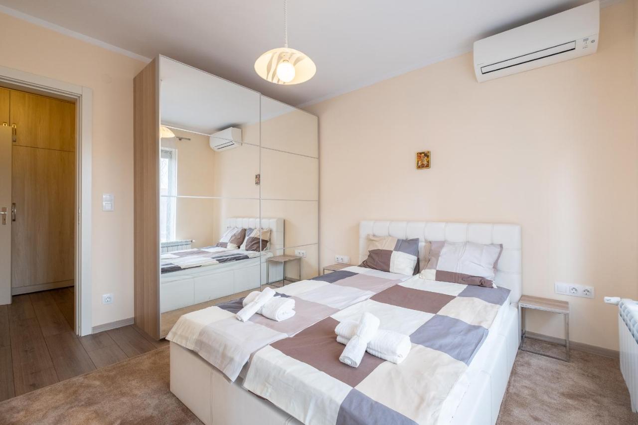 City Apartments - Mall Of Sofia & Metro Station Εξωτερικό φωτογραφία