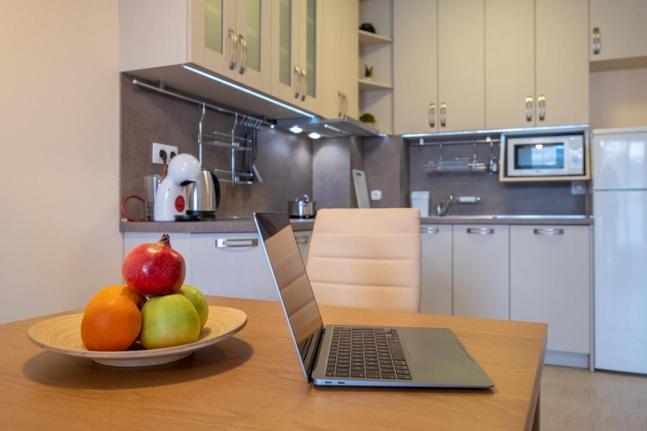 City Apartments - Mall Of Sofia & Metro Station Εξωτερικό φωτογραφία