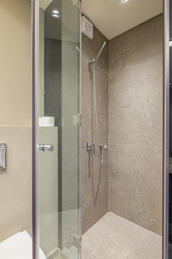 City Apartments - Mall Of Sofia & Metro Station Εξωτερικό φωτογραφία
