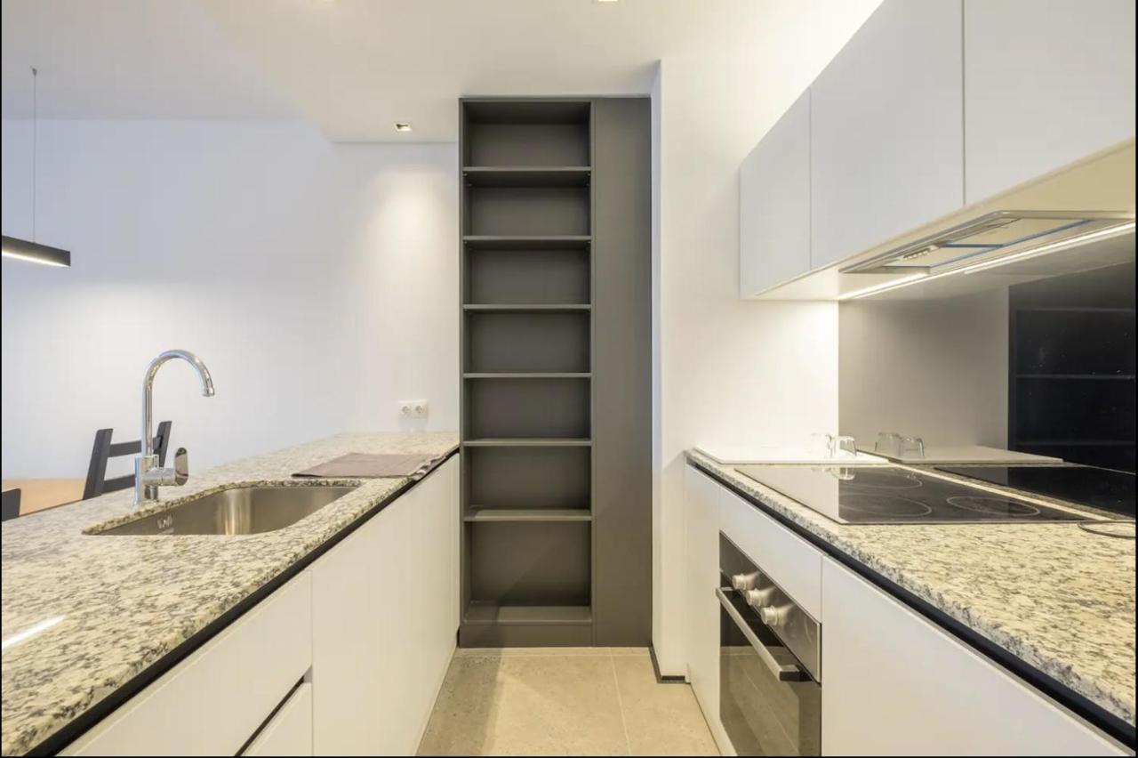 City Apartments - Mall Of Sofia & Metro Station Εξωτερικό φωτογραφία