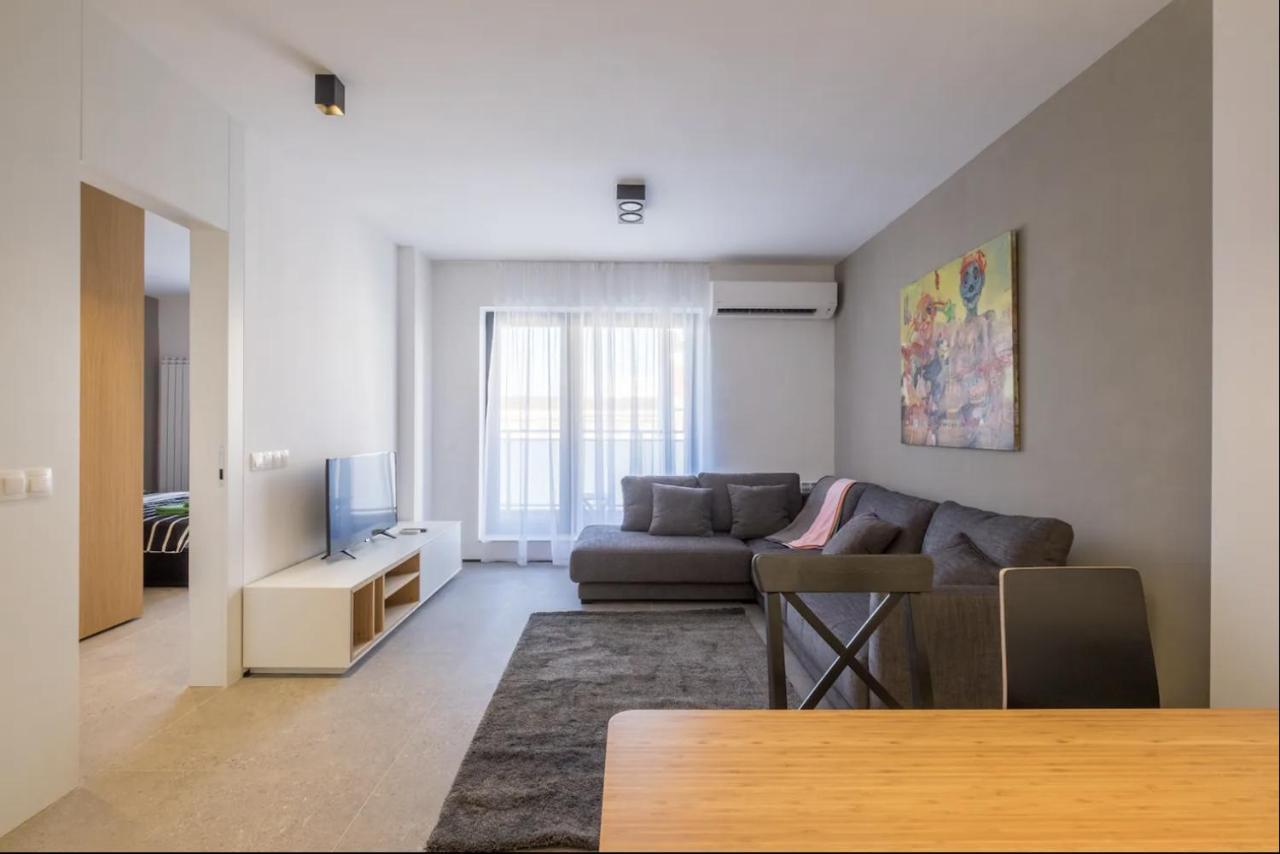 City Apartments - Mall Of Sofia & Metro Station Εξωτερικό φωτογραφία